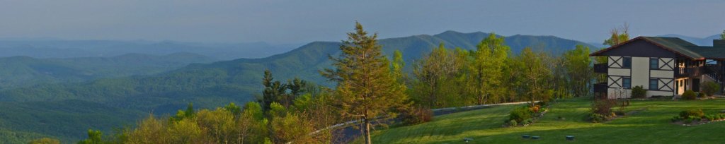 Home with mountains in the background 